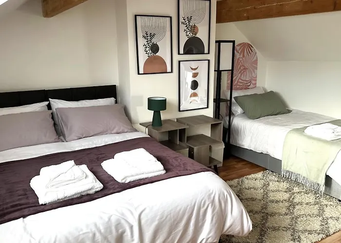 Leeds Cosy House